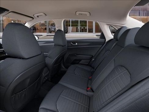 Used 2025 Kia K5 LXS image 18