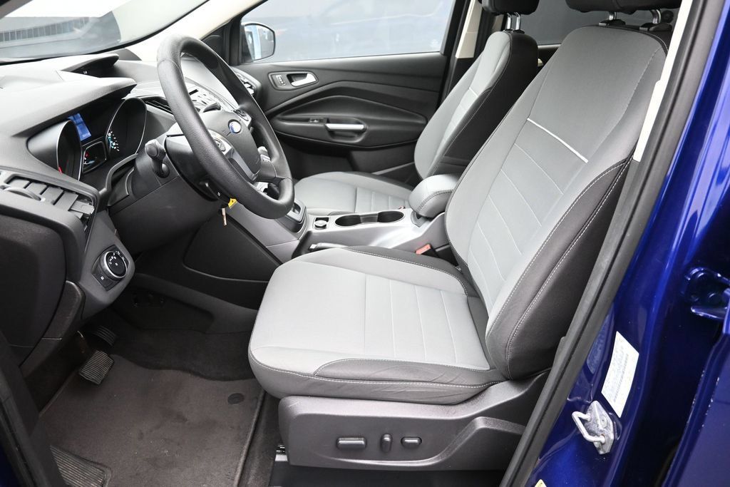 Used 2015 Ford Escape SE FWD image 21