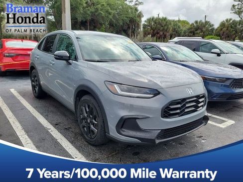 Used 2025 Honda HR-V Sport image 1