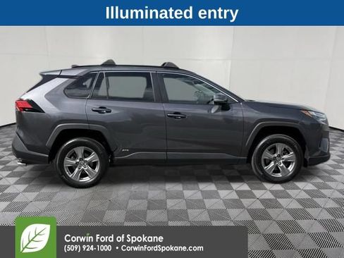 Used 2024 Toyota RAV4 XLE AWD/4WD image 9