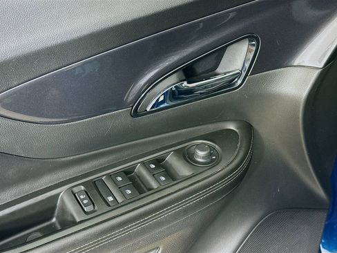 Used 2019 Buick Encore Preferred image 17