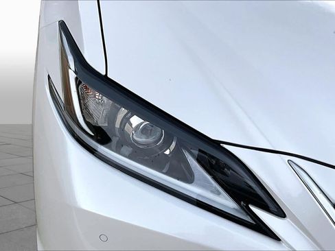 Used 2020 Lexus ES 350 w/ Premium Package FWD image 28