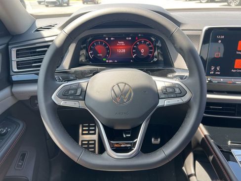 New 2026 Volkswagen Atlas Peak Edition AWD/4WD image 15