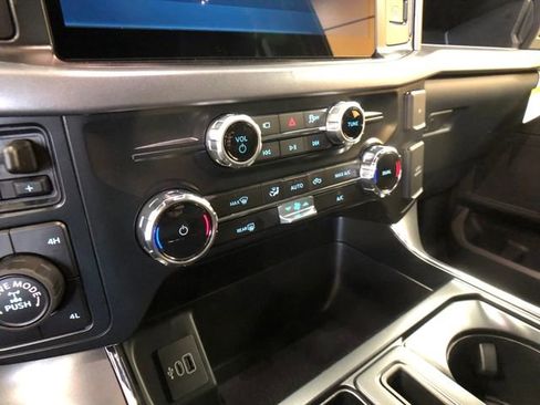 New 2025 Ford F150 XLT w/ Equipment Group 301A Standard image 17