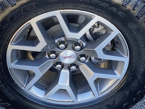 Used 2022 GMC Canyon AT4 w/ Trailering Package image 25