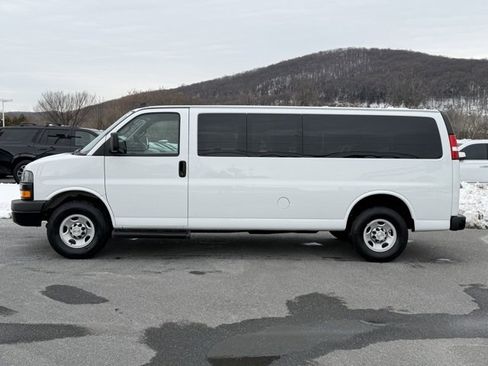 Used 2023 Chevrolet Express 3500 LS image 9