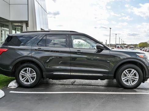 Certified 2023 Ford Explorer XLT w/ Equipment Group 202A AWD/4WD image 11