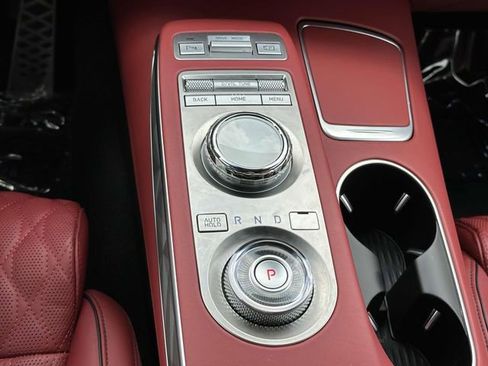 Used 2025 Genesis GV70 3.5T Sport w/ Sport Advanced Package image 21