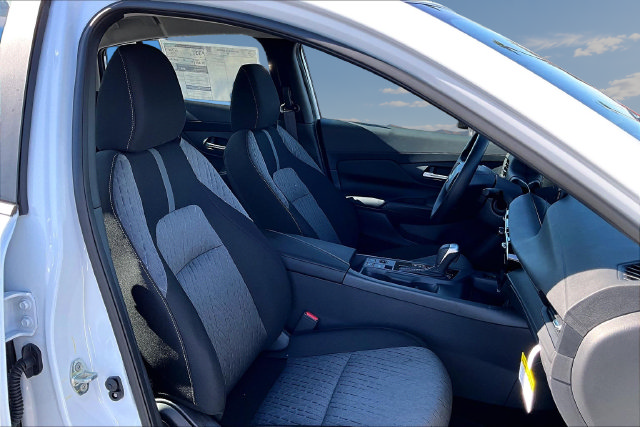 New 2027 Nissan Sentra SV w/ Floor Mat Package FWD image 9