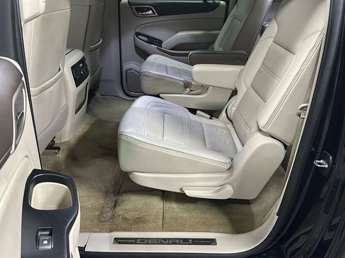 Used 2017 GMC Yukon XL Denali w/ Open Road Package image 11