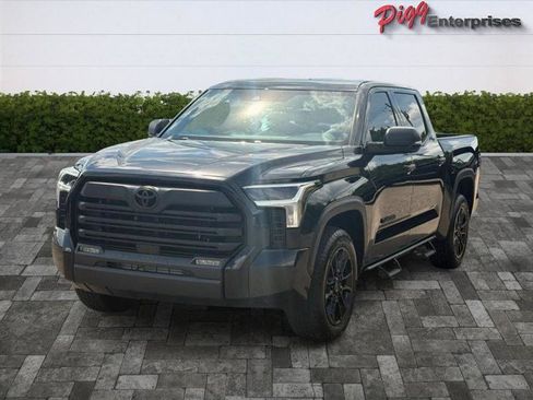 Used 2025 Toyota Tundra SR5 w/ SR5 Convenience Package RWD image 4