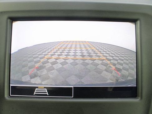 Used 2024 Chevrolet Equinox LT image 3