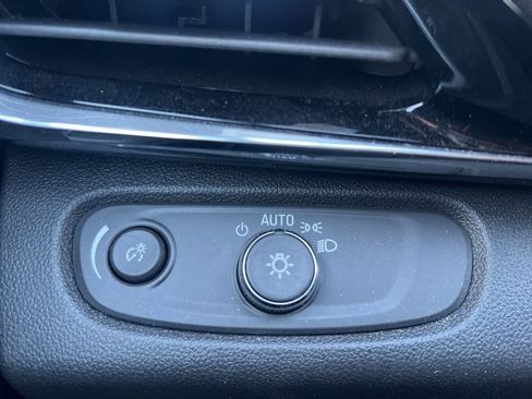 Used 2024 Buick Envista Sport Touring w/ Convenience I Package image 16