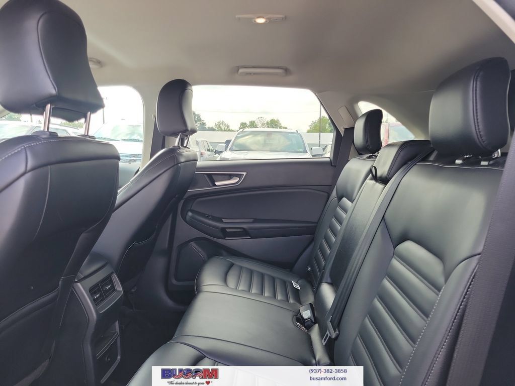Used 2024 Ford Edge SEL AWD/4WD image 9
