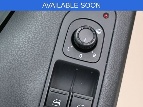 Used 2017 Volkswagen Tiguan S AWD/4WD image 12