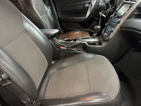 Used 2015 Chevrolet Malibu LT w/ Power Convenience Package FWD image 11