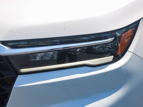 Used 2025 Honda Pilot EX-L image 5
