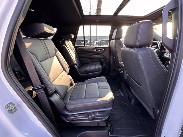 Used 2022 Chevrolet Tahoe RST AWD/4WD image 32
