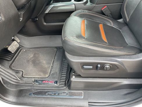 Used 2022 GMC Sierra 2500 AT4 image 15