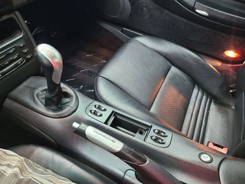 Used 1999 Porsche 911 Carrera 4 image 26