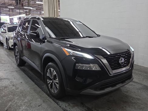 Used 2023 Nissan Rogue SV w/ SV Premium B Package FWD image 4