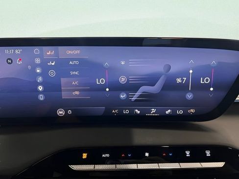 Certified 2026 Buick Enclave Sport Touring AWD/4WD image 29