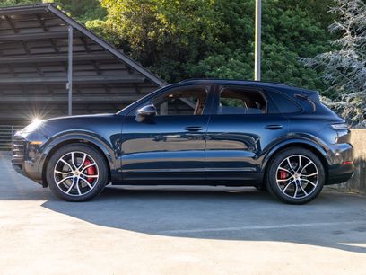 New 2025 Porsche Cayenne S