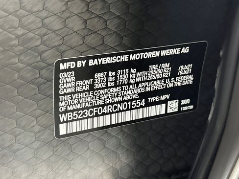 Used 2024 BMW iX xDrive50 w/ Premium Package AWD/4WD image 28