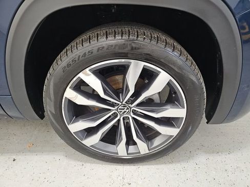 Used 2023 Volkswagen Atlas SEL Premium AWD/4WD image 8