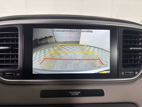 Used 2022 Kia Sportage LX FWD image 15