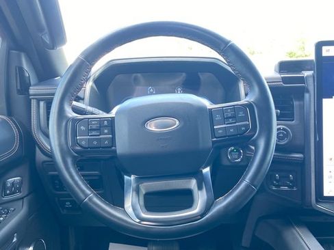 Used 2024 Ford Expedition Max Platinum AWD/4WD image 23