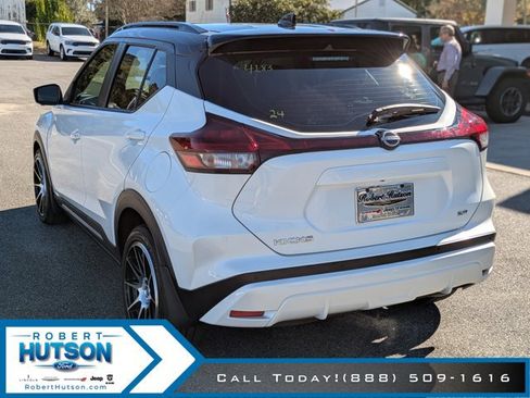 Used 2024 Nissan Kicks SR image 8