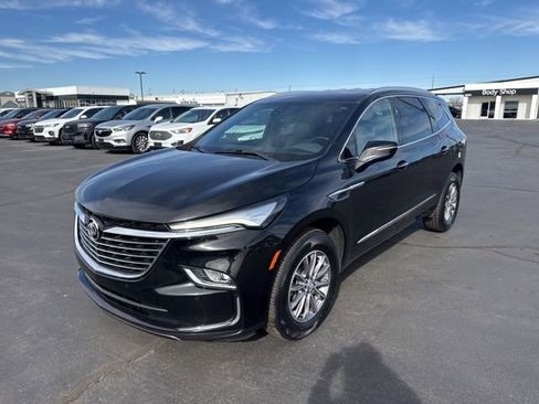 Used 2024 Buick Enclave Premium image 9