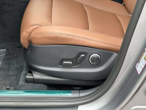 New 2026 Genesis GV70 2.5T Advanced AWD/4WD image 15