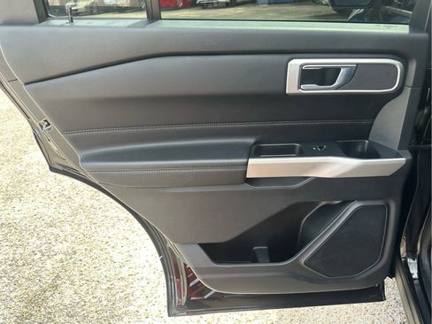 Used 2020 Ford Explorer XLT w/ Equipment Group 202A image 44