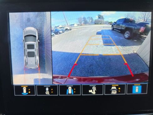 Used 2023 Chevrolet Traverse Premier w/ LPO, Floor Liner Package image 30