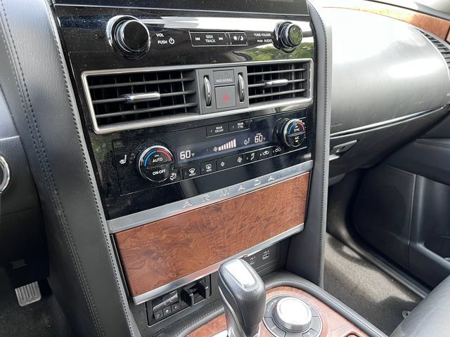 Used 2024 Nissan Armada SL w/ Captain's Chairs Package AWD/4WD image 26