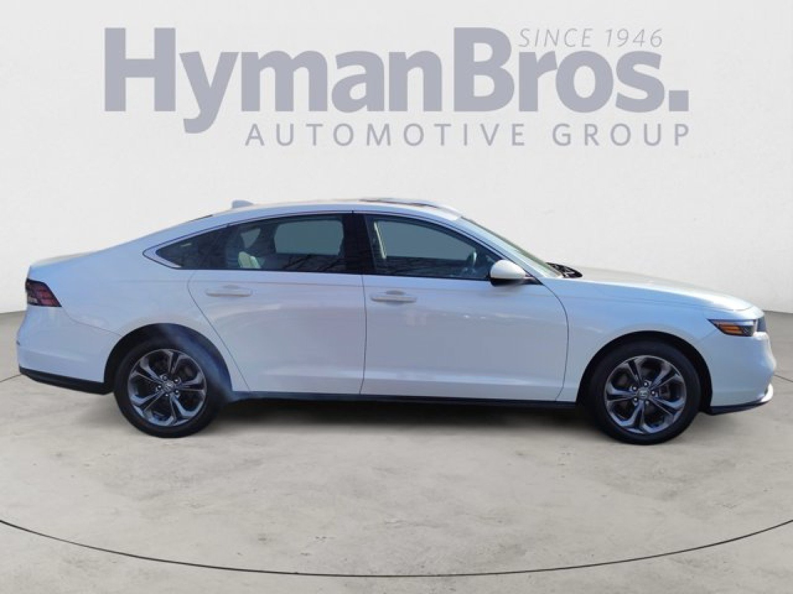 Used 2023 Honda Accord EX image 2