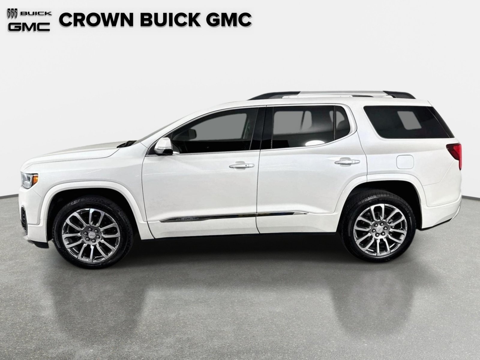 Certified 2023 GMC Acadia Denali w/ Denali Ultimate Package FWD image 8