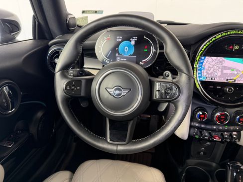 Used 2023 MINI Cooper S image 31