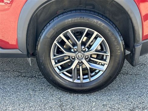 Certified 2021 Nissan Rogue S image 11