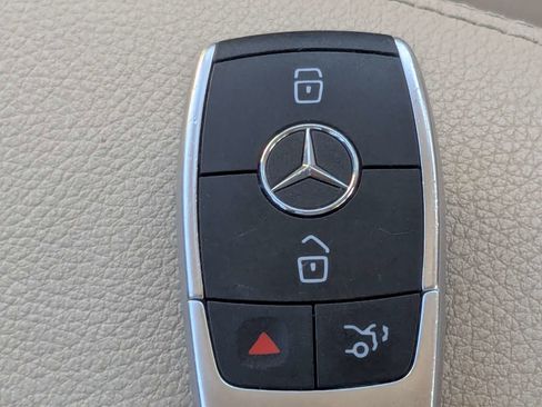 Used 2019 Mercedes-Benz C 300 Sedan image 36