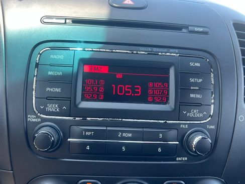 Used 2016 Kia Forte LX FWD image 18