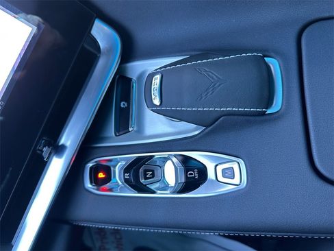 Used 2025 Chevrolet Corvette Stingray Coupe image 30