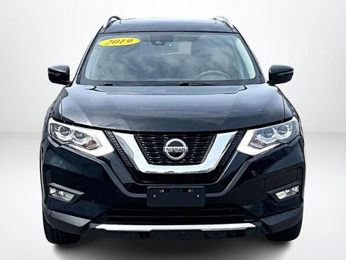 Used 2019 Nissan Rogue SL image 2