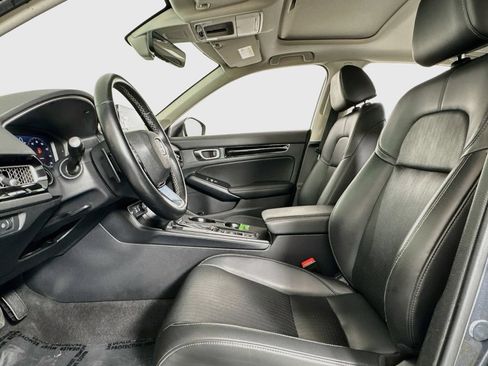 Used 2023 Honda Civic Touring image 9