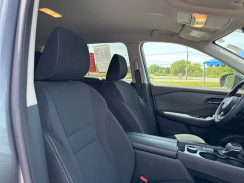 Used 2023 Nissan Rogue S AWD/4WD image 19