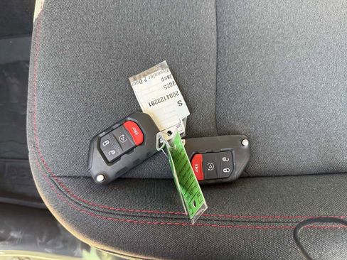 New 2025 Jeep Wrangler Rubicon w/ Convenience Group image 28