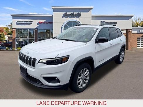 Certified 2022 Jeep Cherokee Latitude Lux w/ Sun & Sound Group AWD/4WD image 4