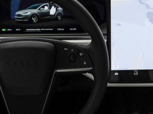 Used 2023 Tesla Model X Plaid image 24